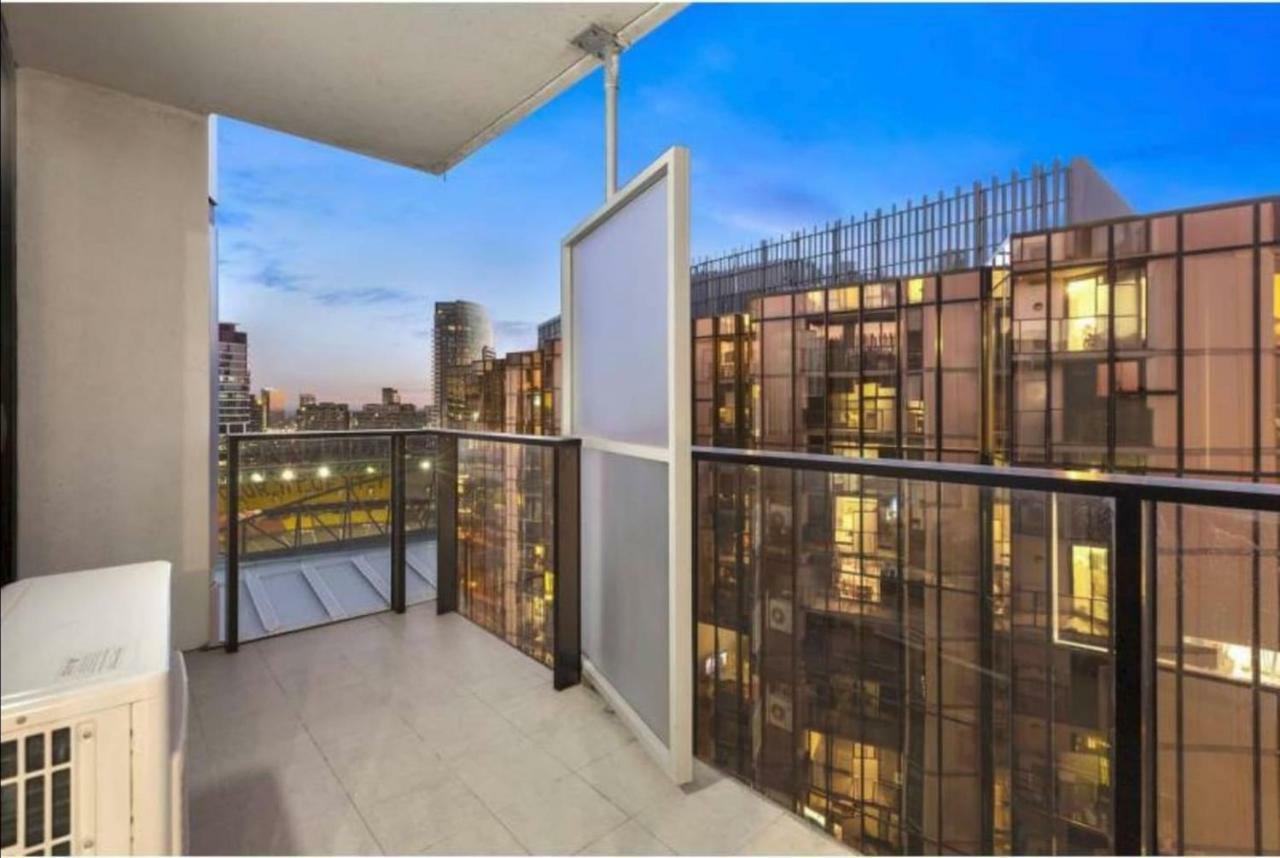 2bedroom With Views In Docklands Next To Cbd & Marvel Stadium Apartment Melbourne