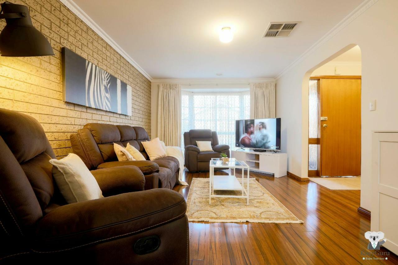 2 Bedroom In Tullamarine 5 Min To Airport Holiday home