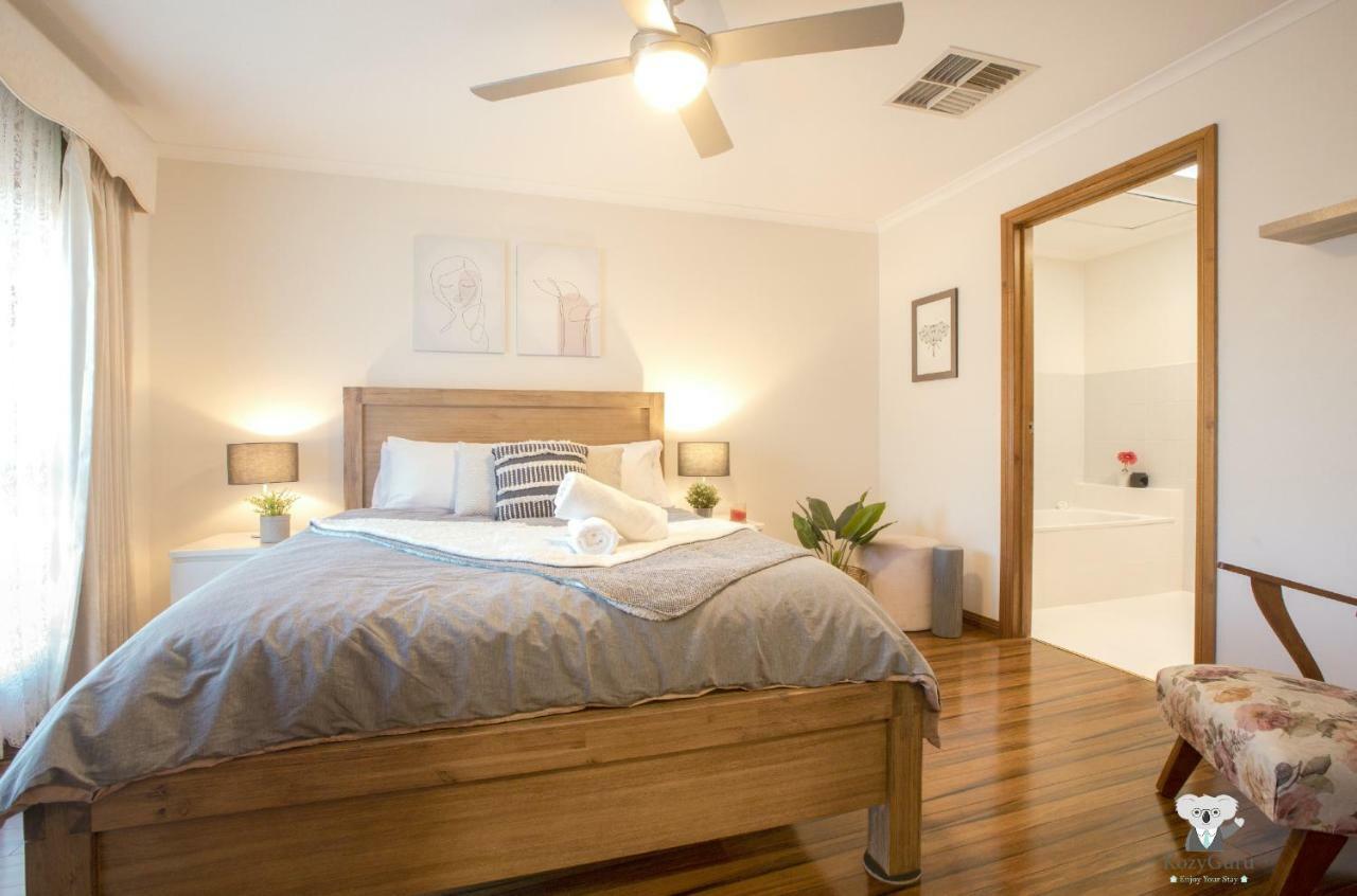 2 Bedroom In Tullamarine 5 Min To Airport Holiday home Melbourne