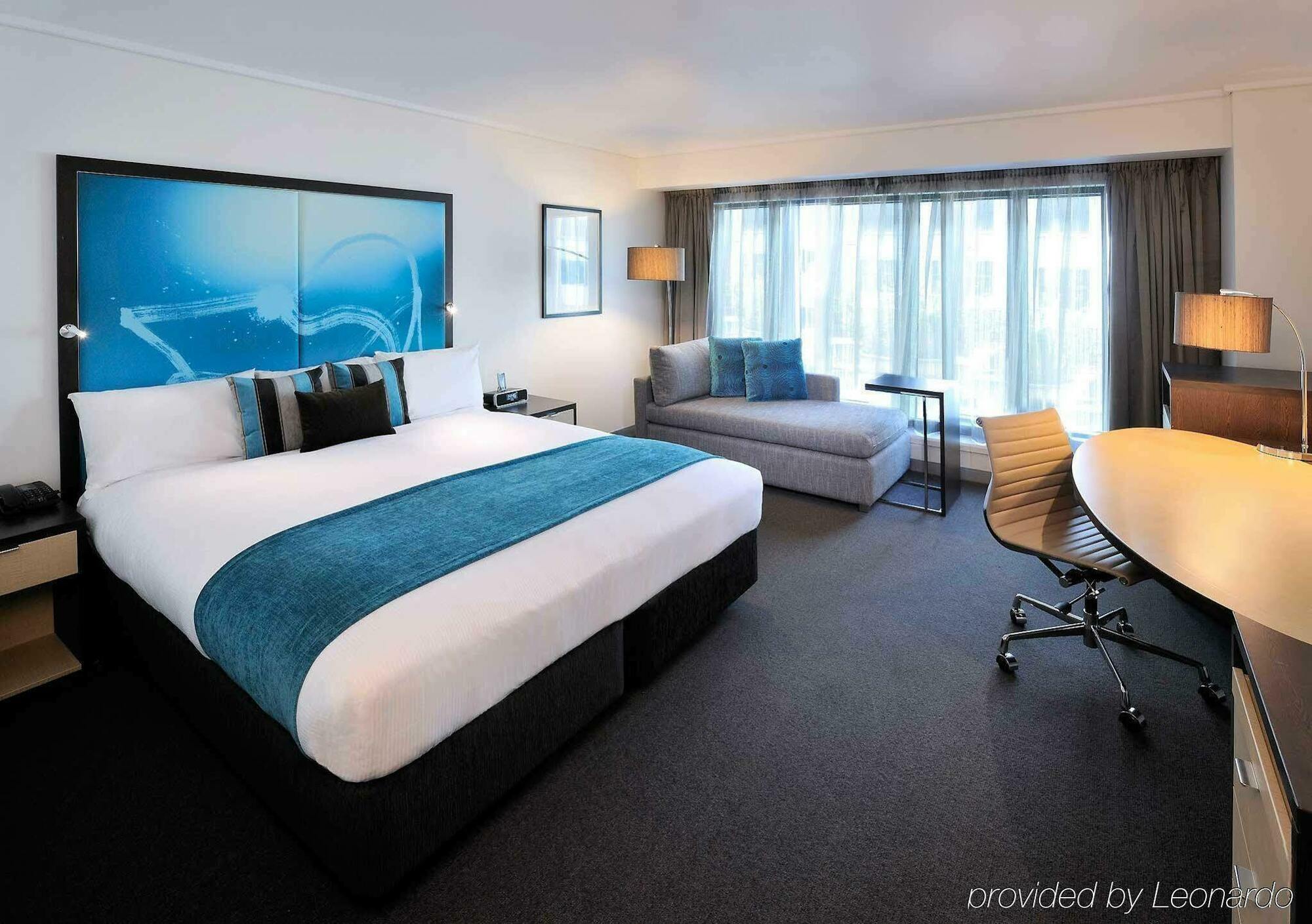 Novotel On Collins Hotel 4*