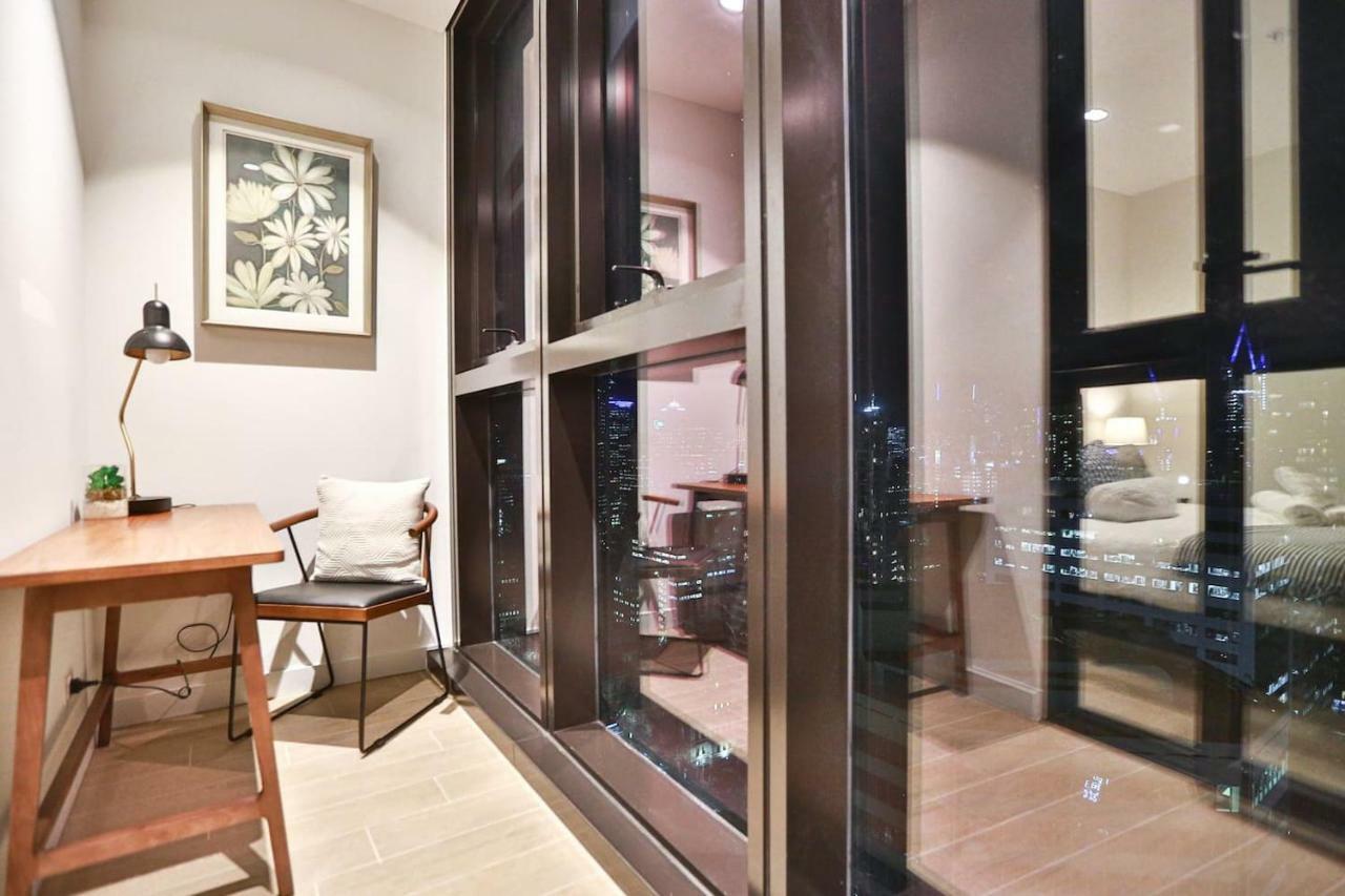 Eq Tower Cbd Apartment