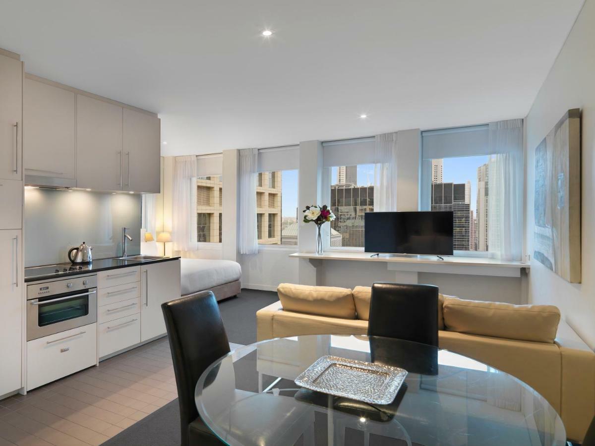 Apartment @ 480 Collins