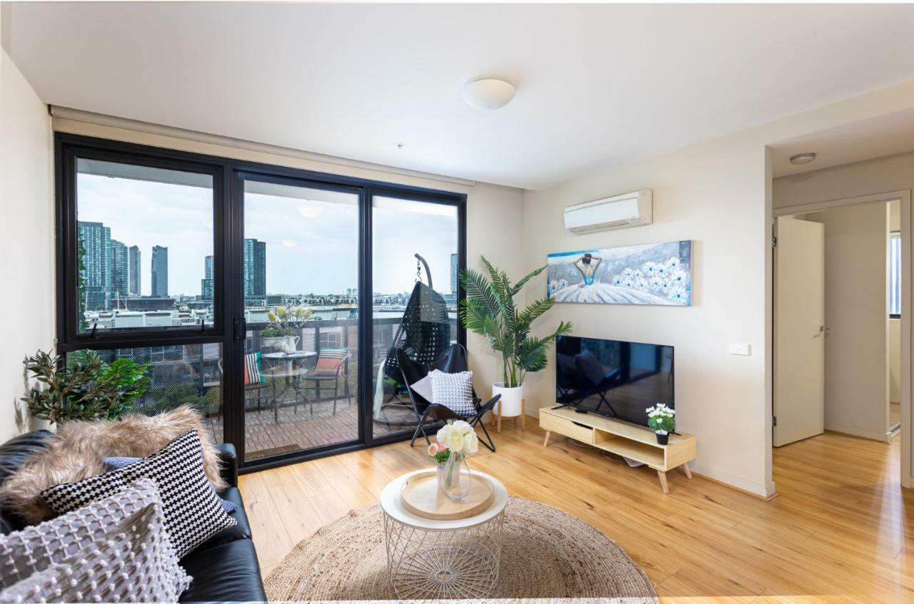 Water Views Lovely 2brs Free Tram Zone Close To Everything Apartment Melbourne