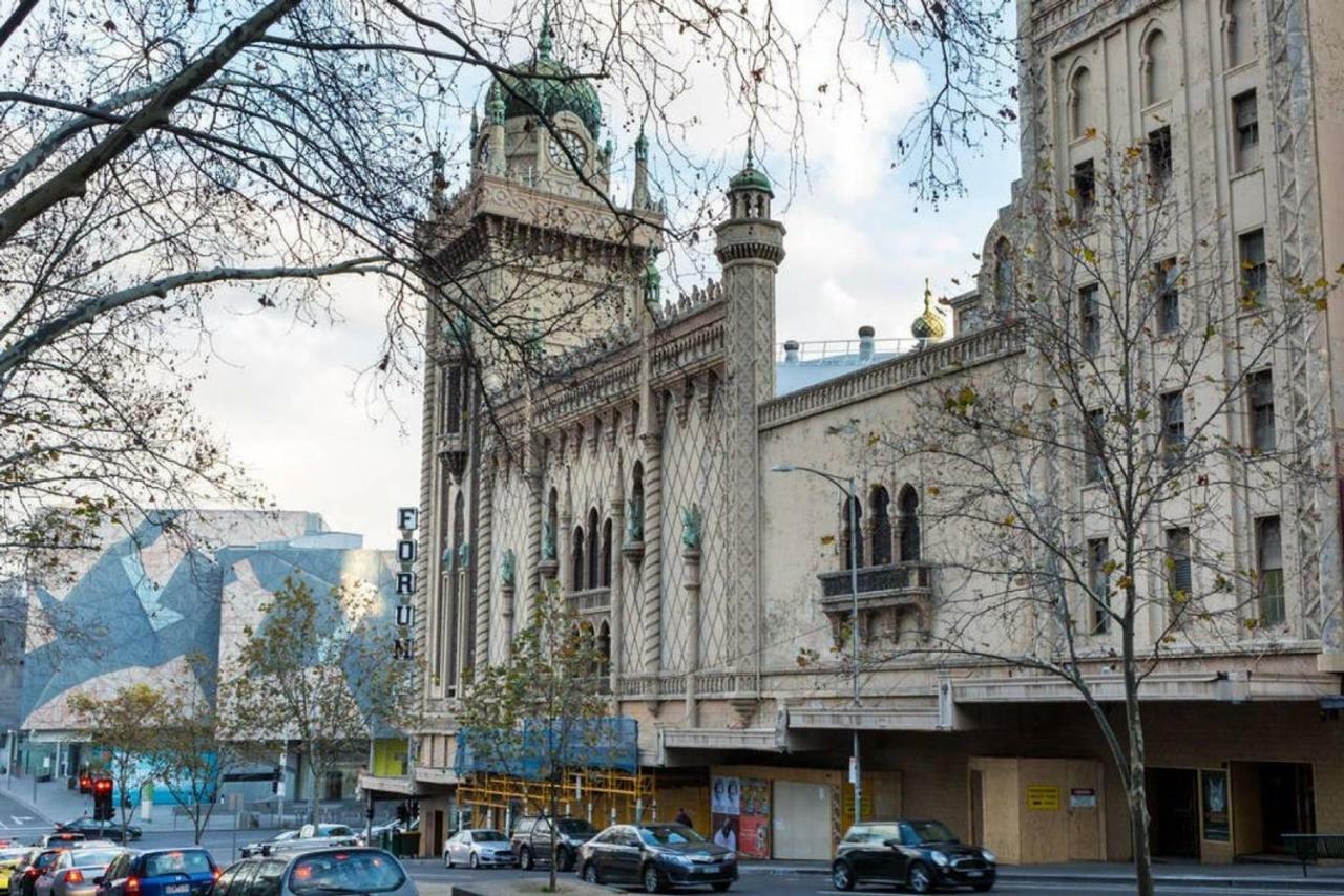 Penthouse At Graffiti Laneways & Restaurants * Melbourne