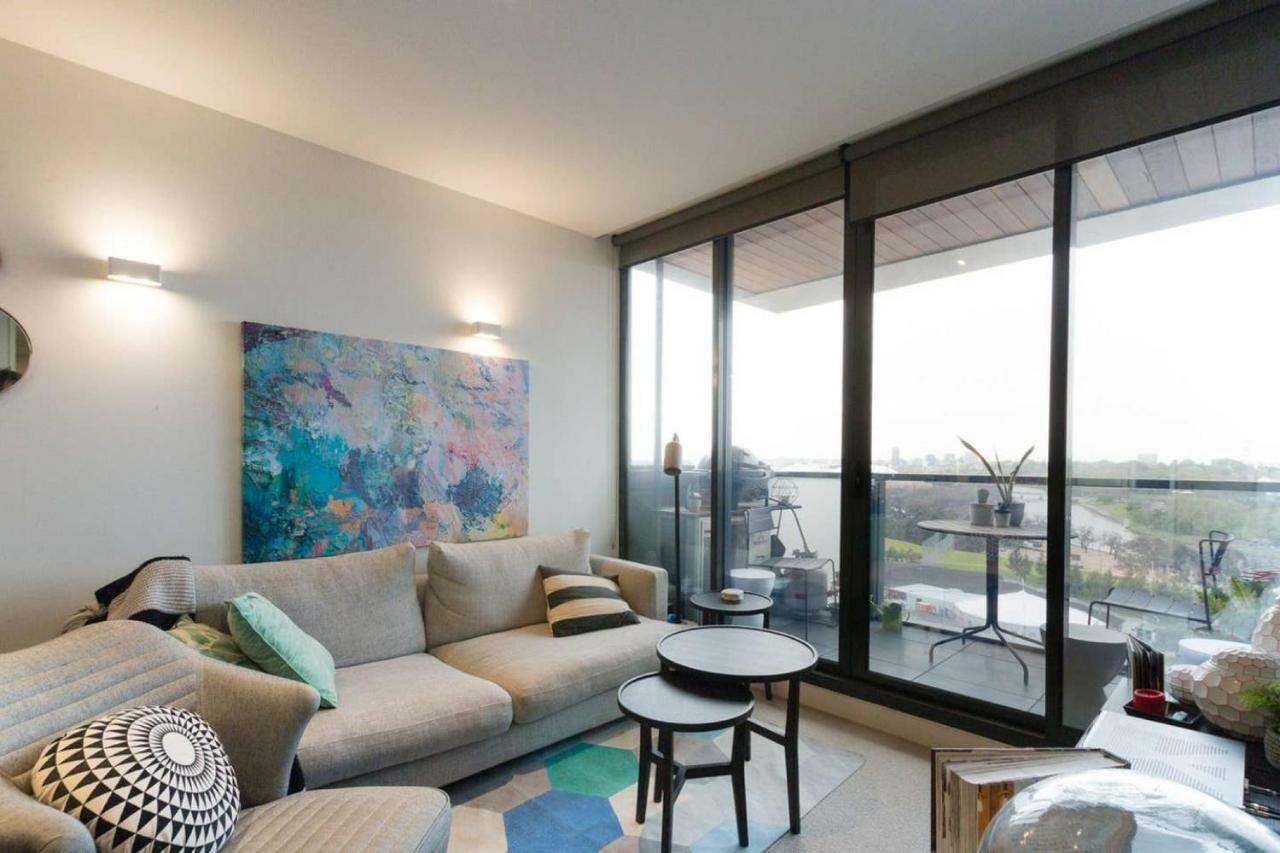 Laurent Balcony Views Steps From Laneway Vibes Apartment Melbourne