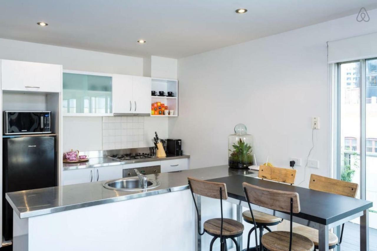 Apartment Penthouse At Graffiti Laneways & Restaurants Melbourne