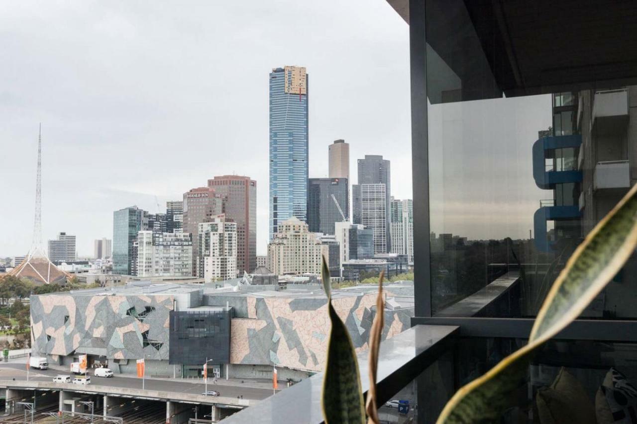Laurent Balcony Views Steps From Laneway Vibes * Melbourne