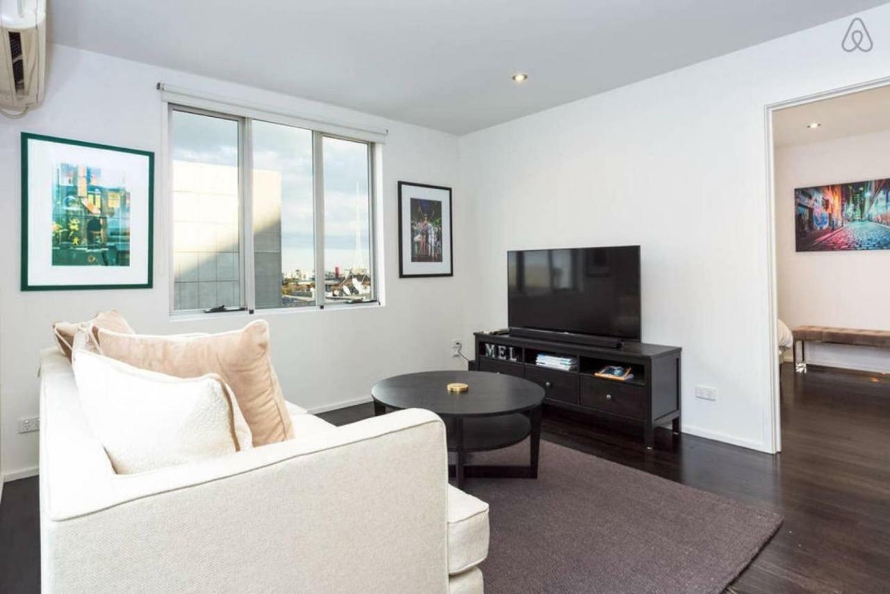 Penthouse At Graffiti Laneways & Restaurants Apartment Melbourne
