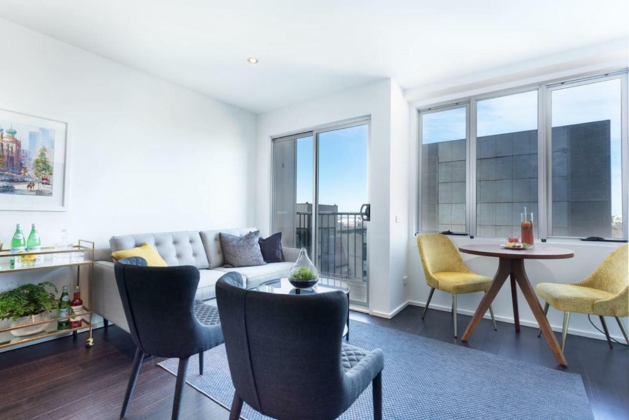 Apartment Oliver Stylish Views Near Graffiti Laneways Melbourne