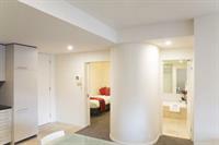 Apartment Ultiqa Little Collins Melbourne