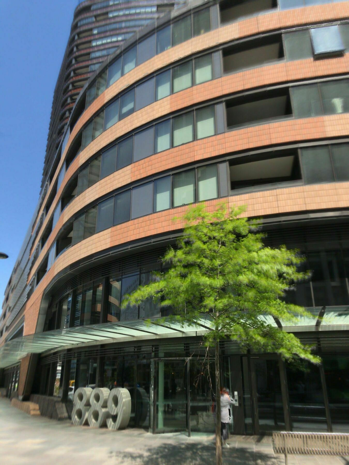889 Collins Hotel