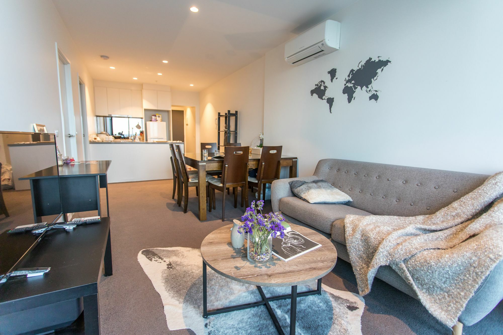 Platinum Apartment *