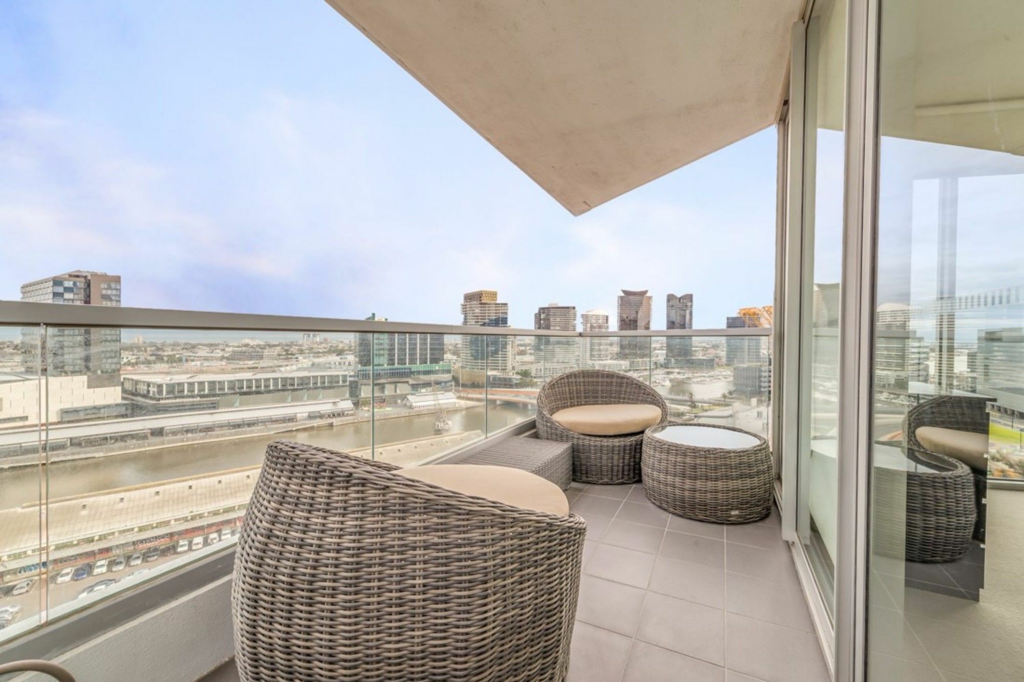 Apartment At Mccrae Docklands *