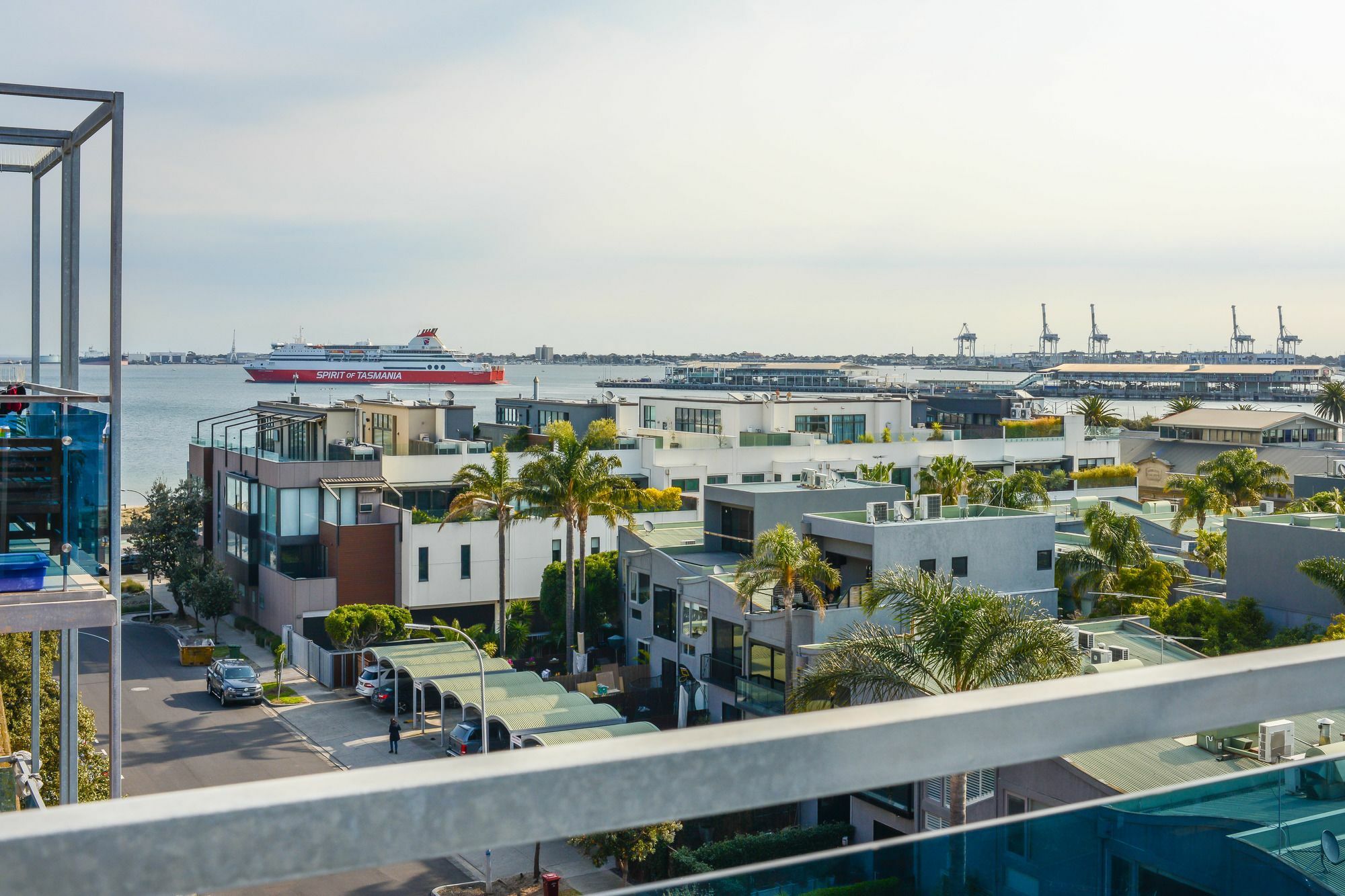Boutique - Zinc Views - 501, Port