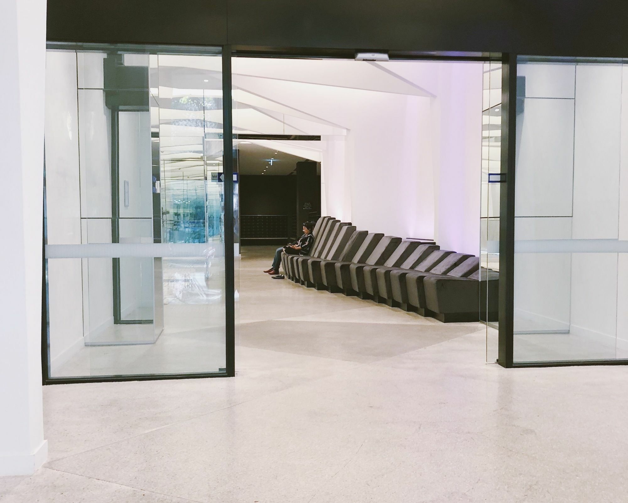 Hfn Cbd Apartment *