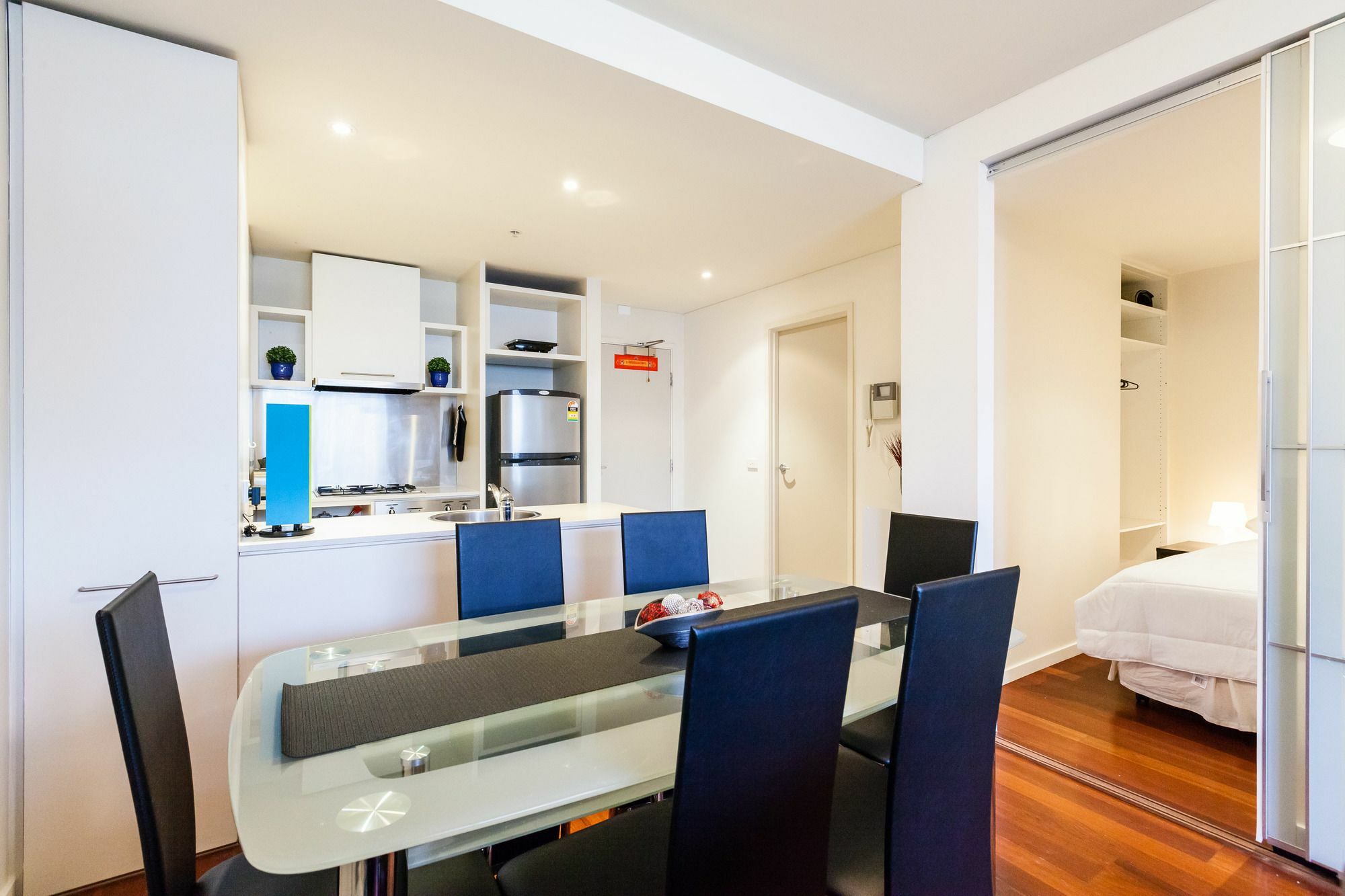 Wesley, 2bdr Carlton Melbourne