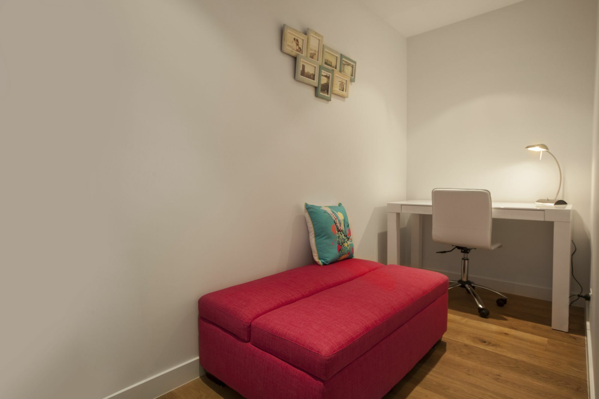 Boutique - Sea Breeze, Port Apartment