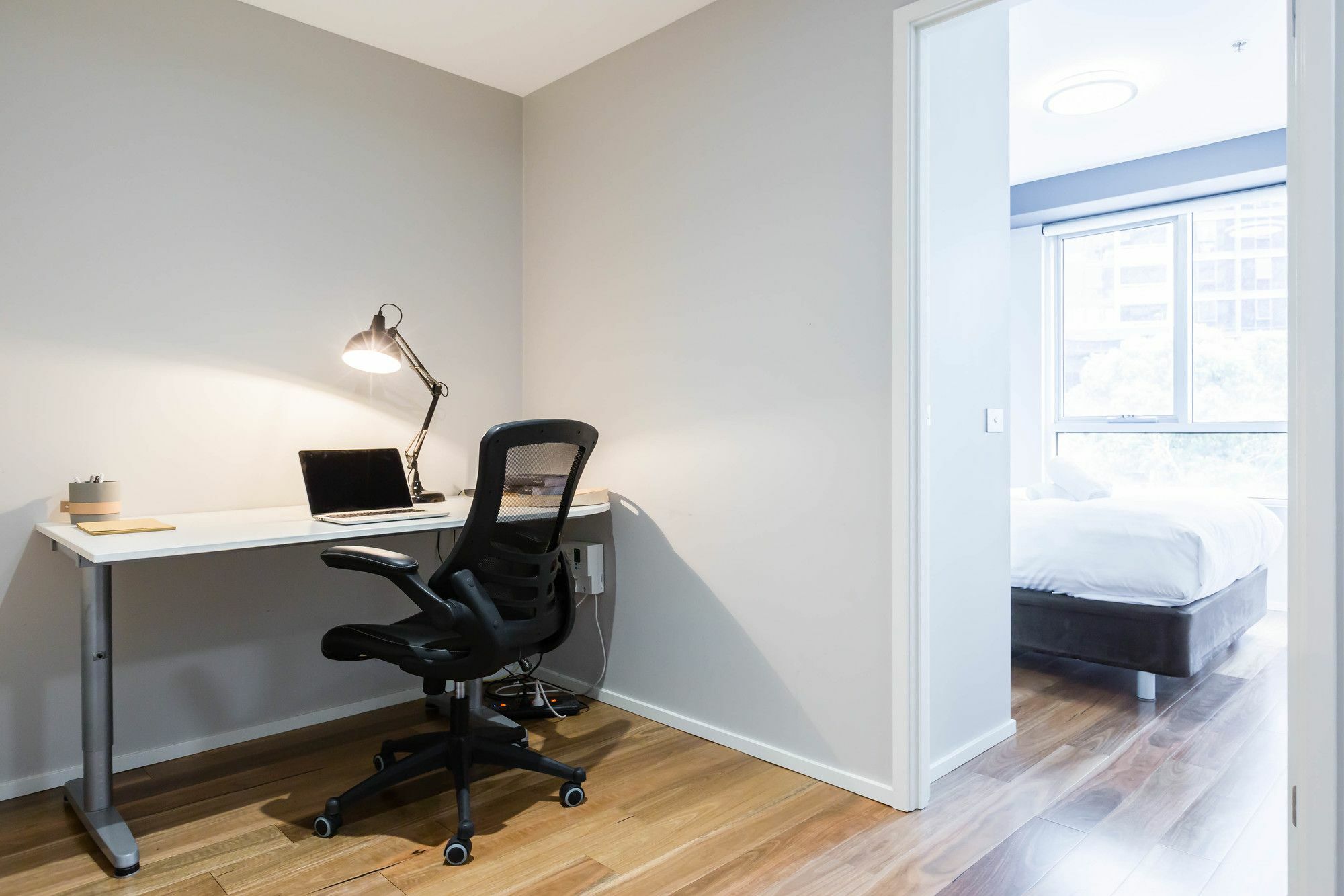 Sandra, 1bdr Carlton
