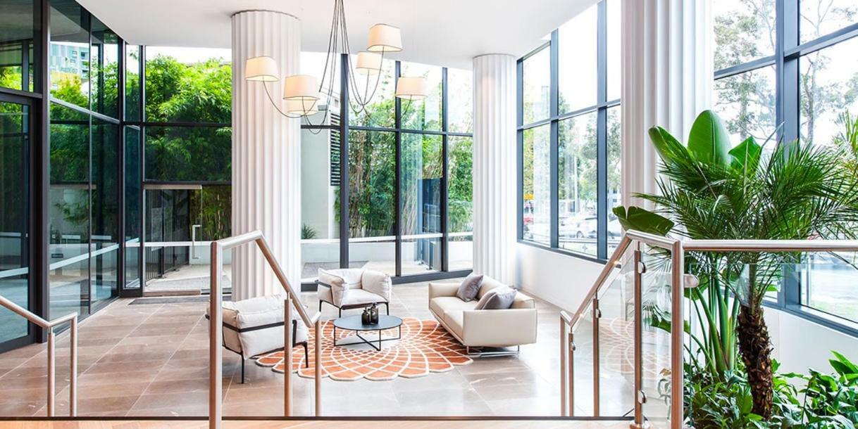 3 Saint Kilda Road Apartment
