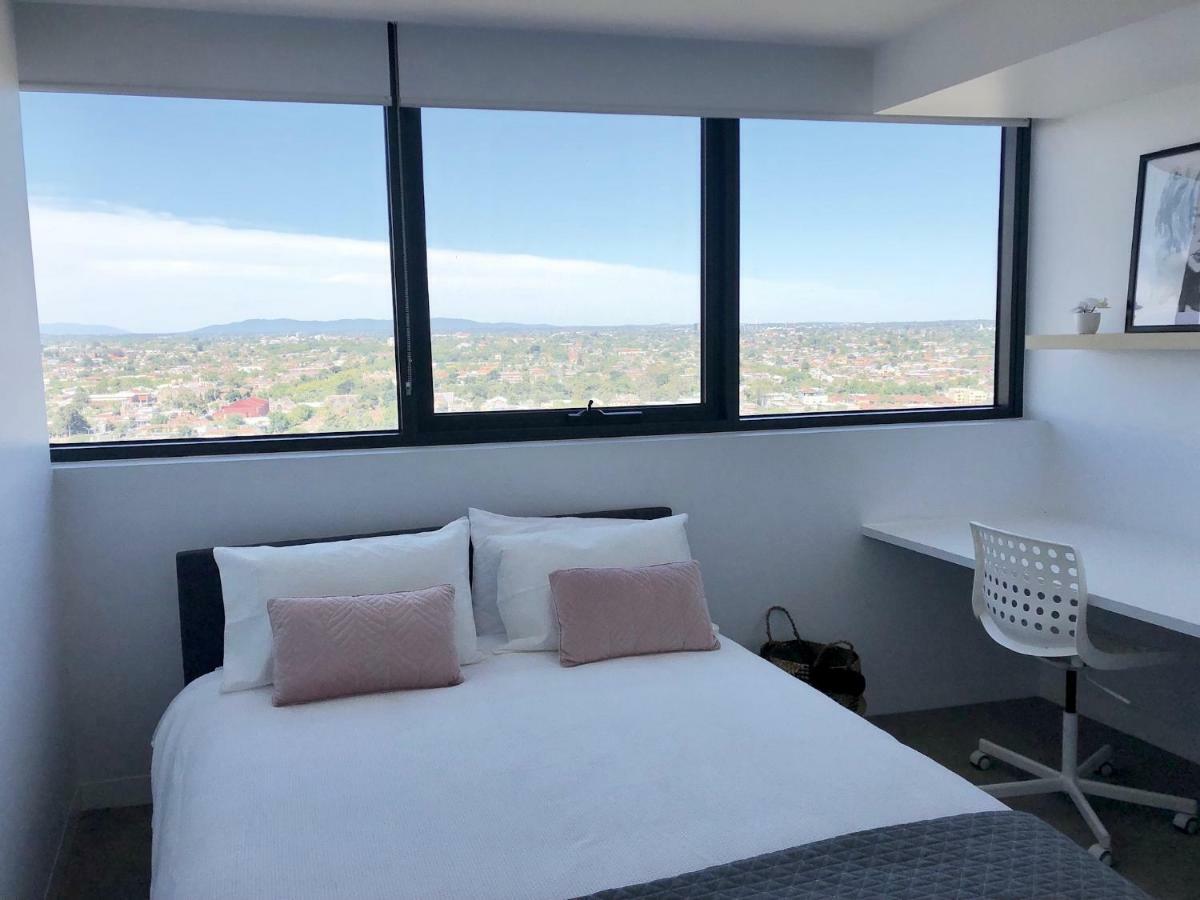 Apartment 3 Saint Kilda Road *
