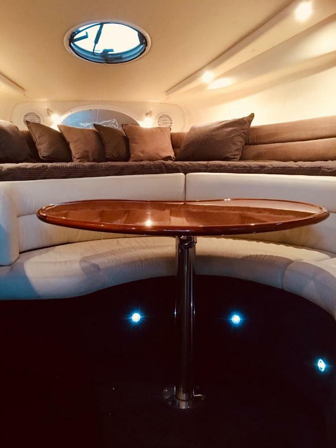 Luxury On The Water *