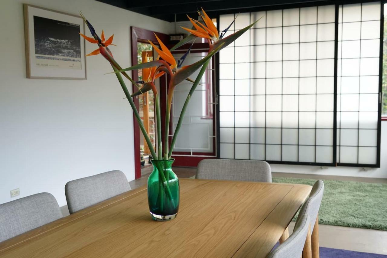 Huge Stylish Three Bedroom With Pool Apartment