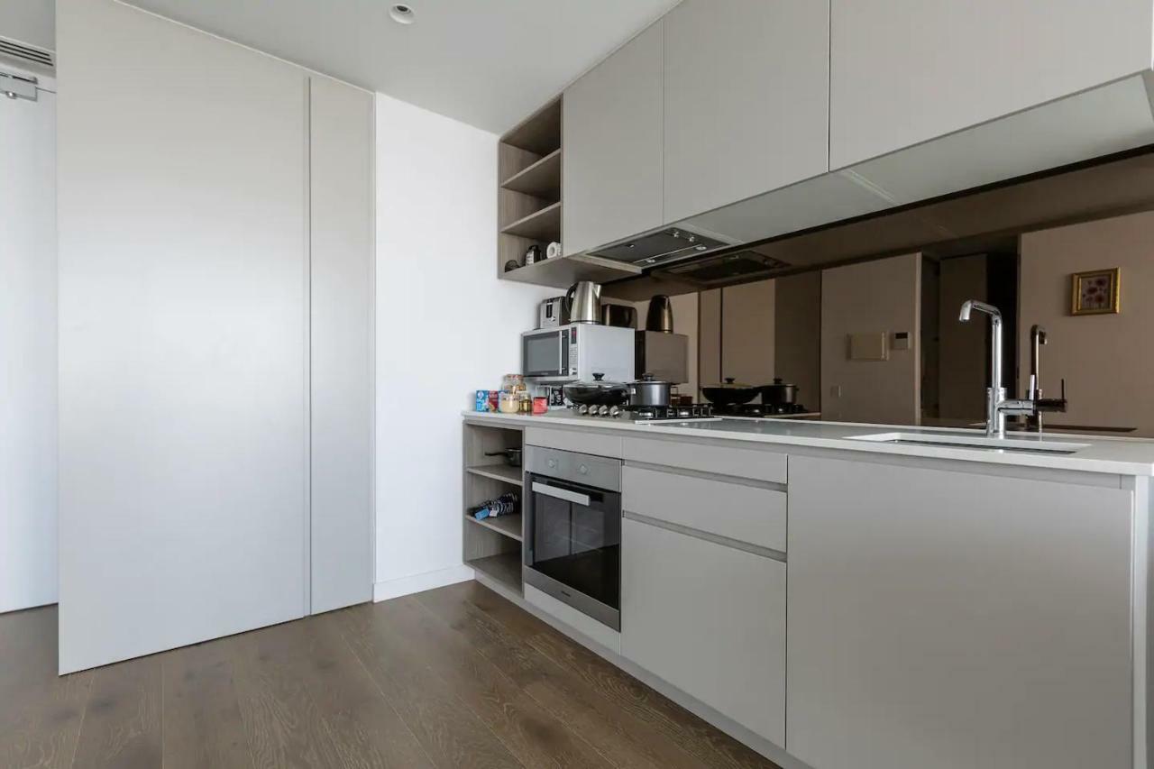 Apartment Level64-cbd Tallest Residential Building-sea View *