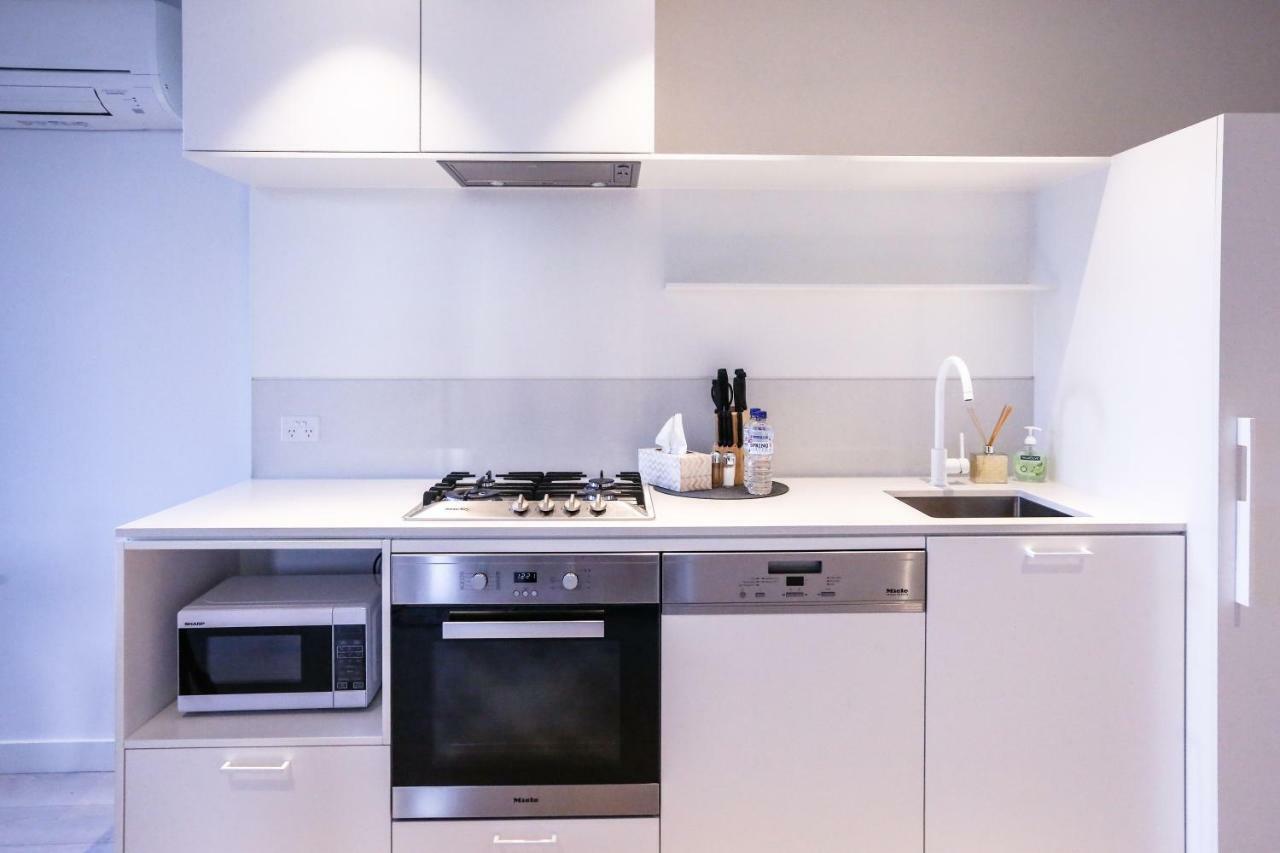 South Yarra Claremont Apartment *