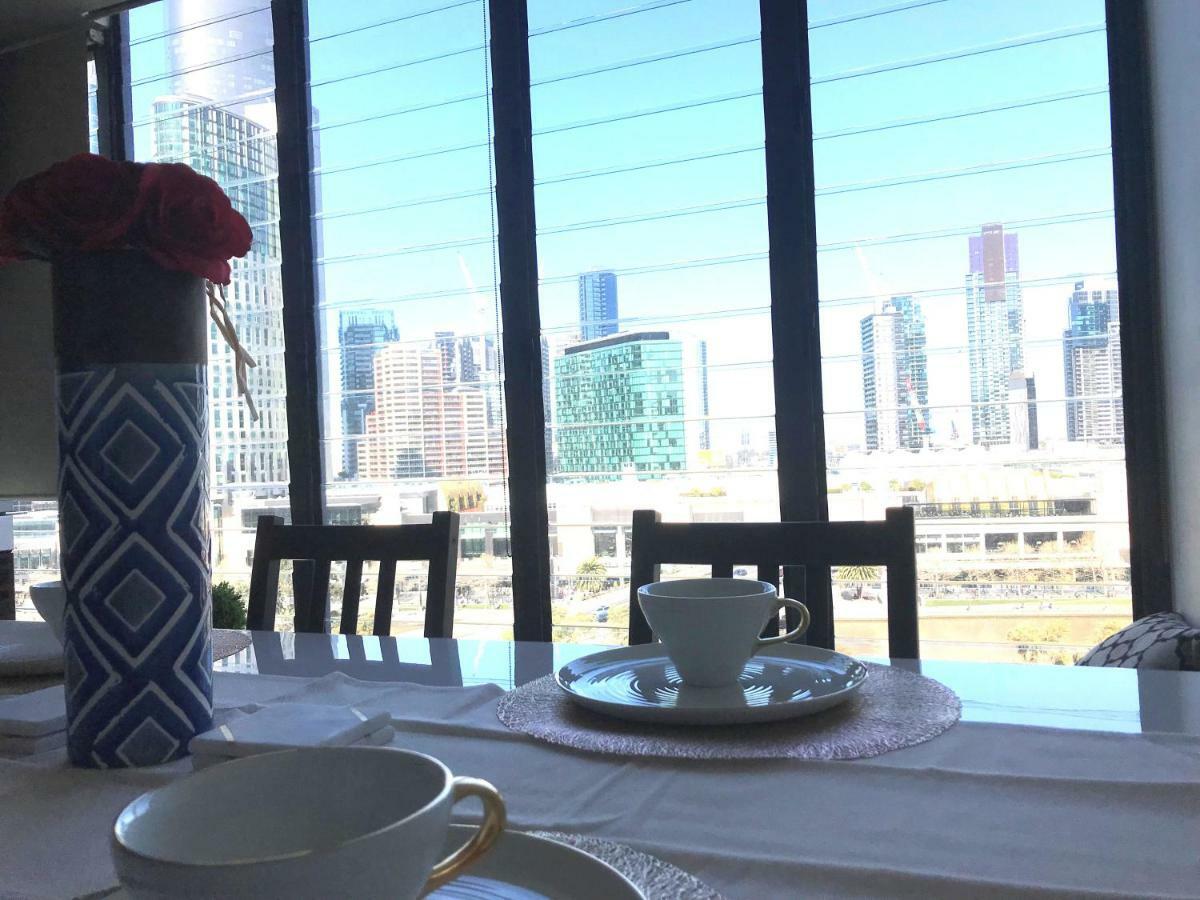 Citylights At Flinders St Apartment *