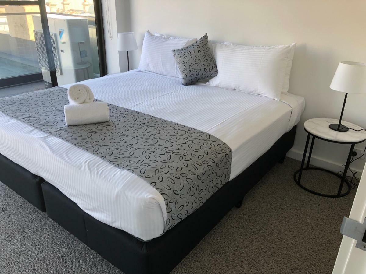 Aparthotel Q Squared Serviced 3*