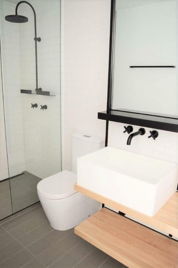 Readyset At Stadium Apartment Melbourne