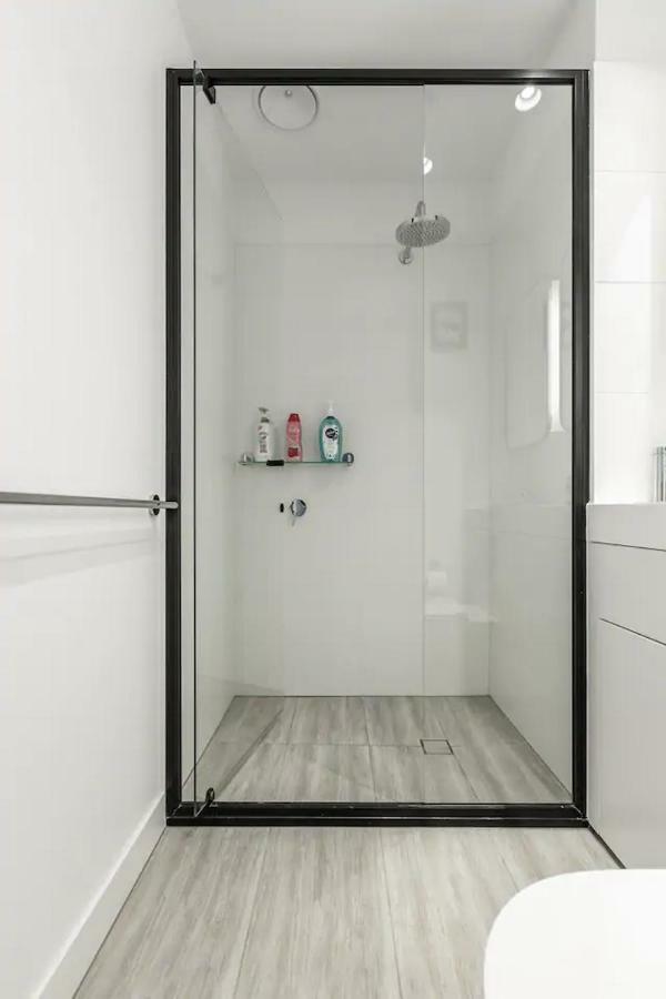 Apartment Level64-cbd Tallest Residential Building-sea View *