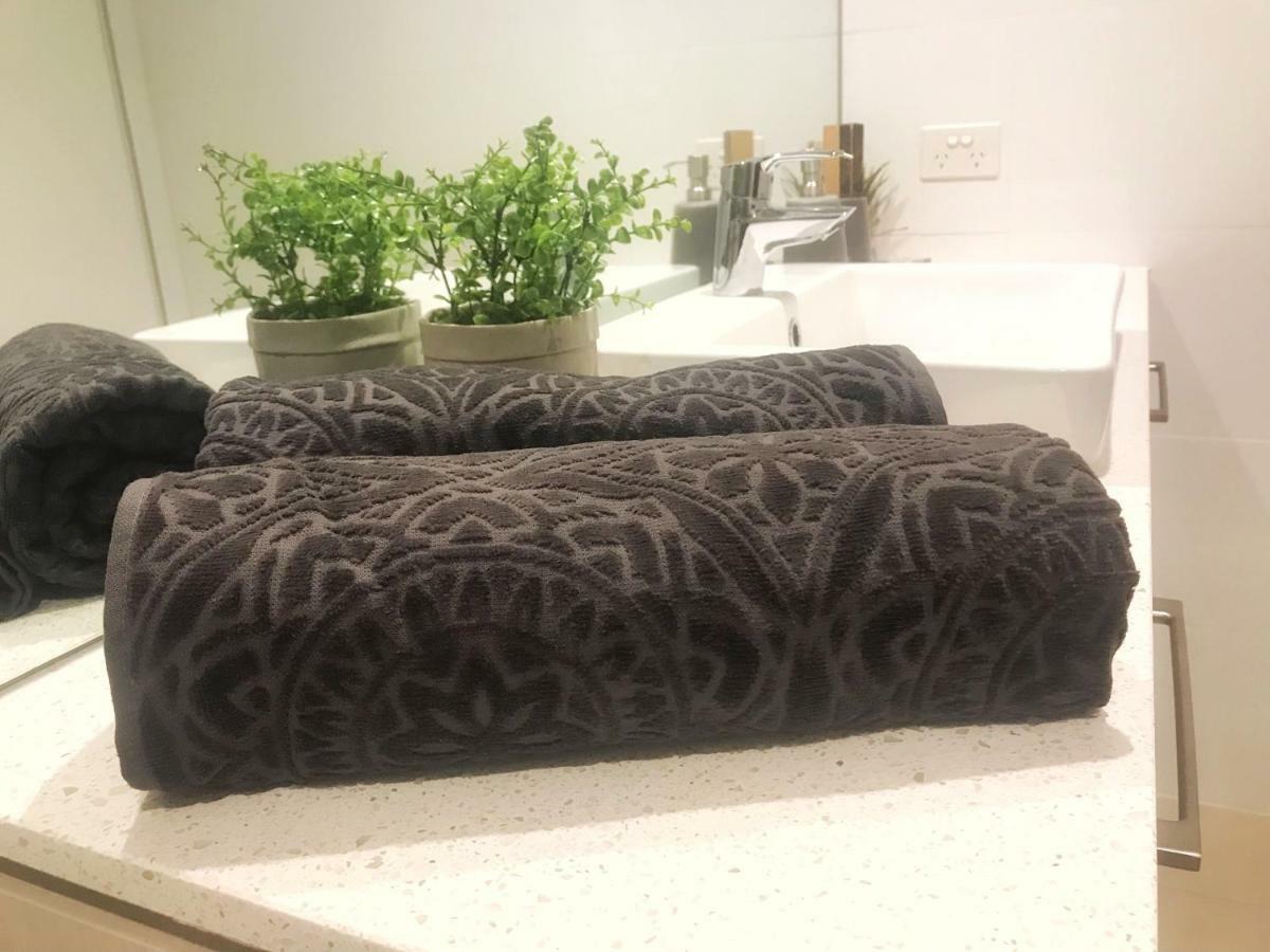 Apartment Large 2b2b Near Southern Cross Freeparking Gym Pool
