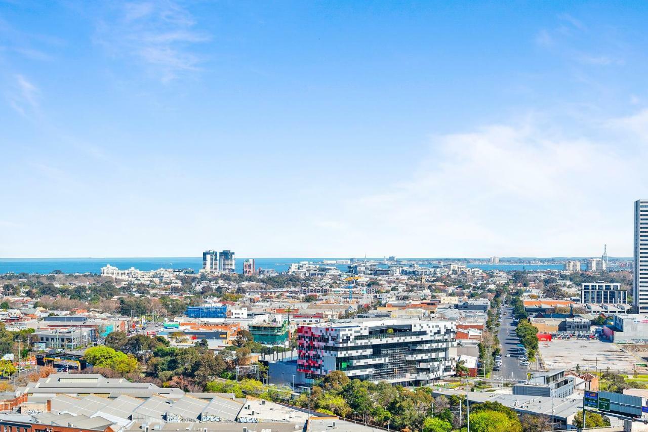 Complete Host Tiara Apartment Melbourne