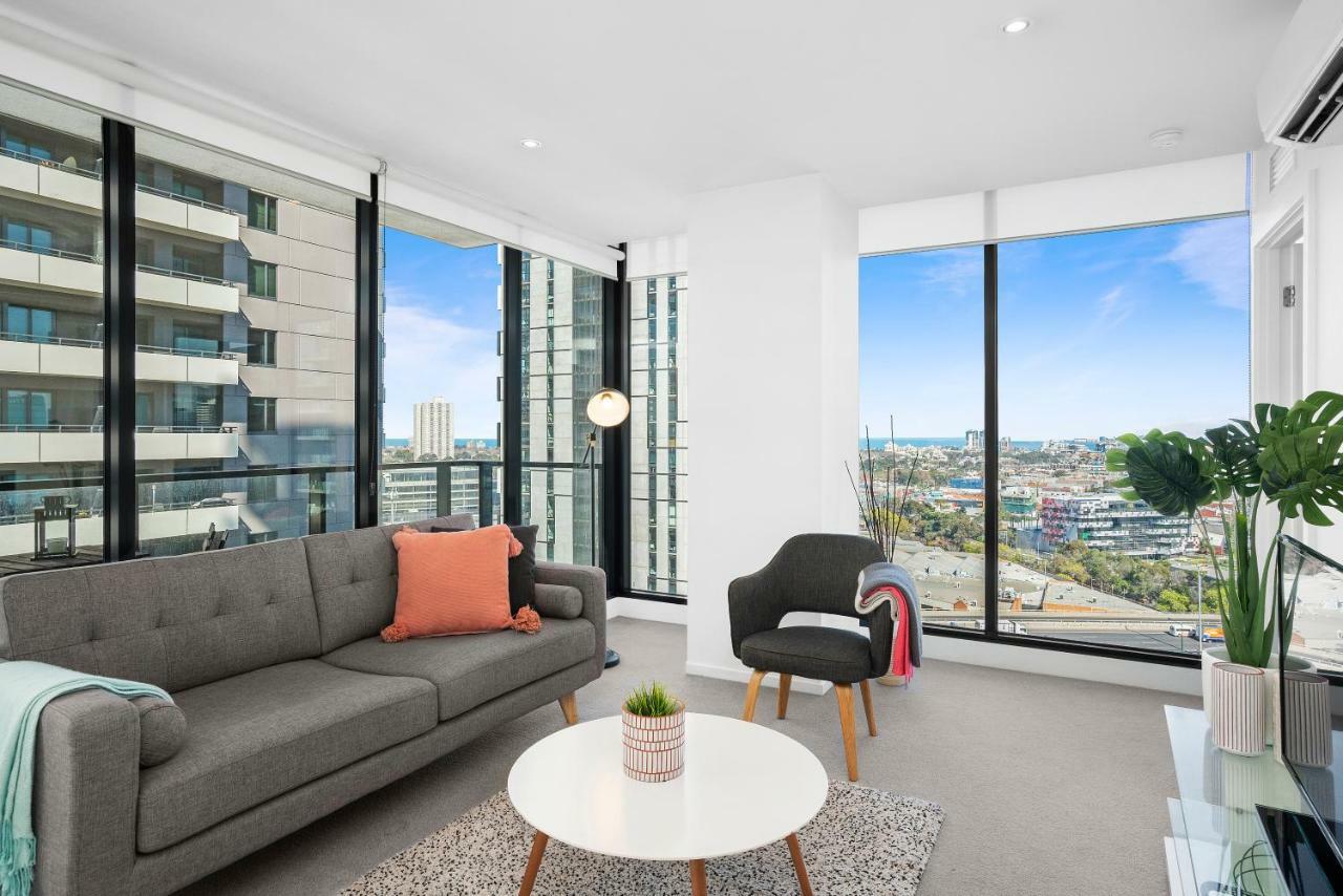 Complete Host Tiara Apartment