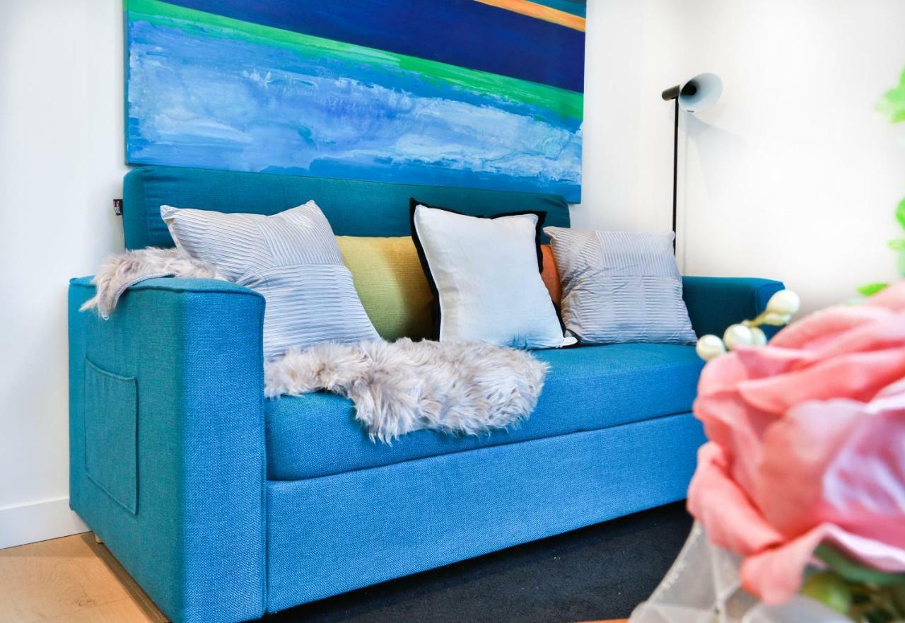 Conservatory Apt In The Heart Of Cbd With Pool And Gym Apartment *