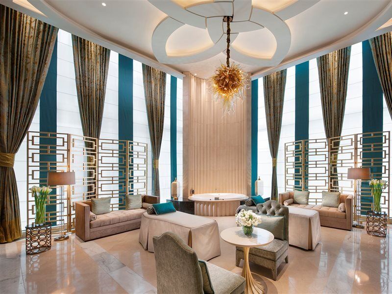 Hotel Crown Towers 5*