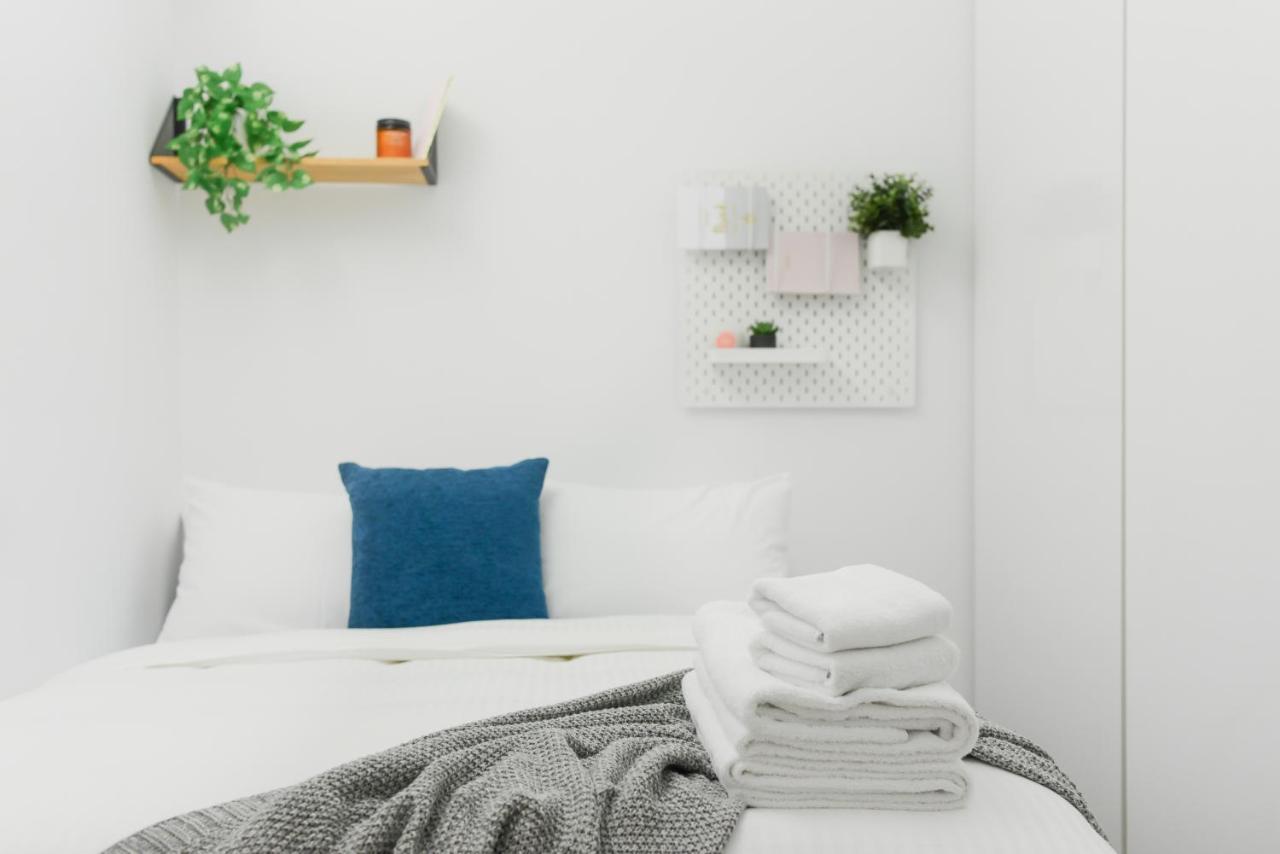 Apartment Canvas Suites On Russell Place Melbourne