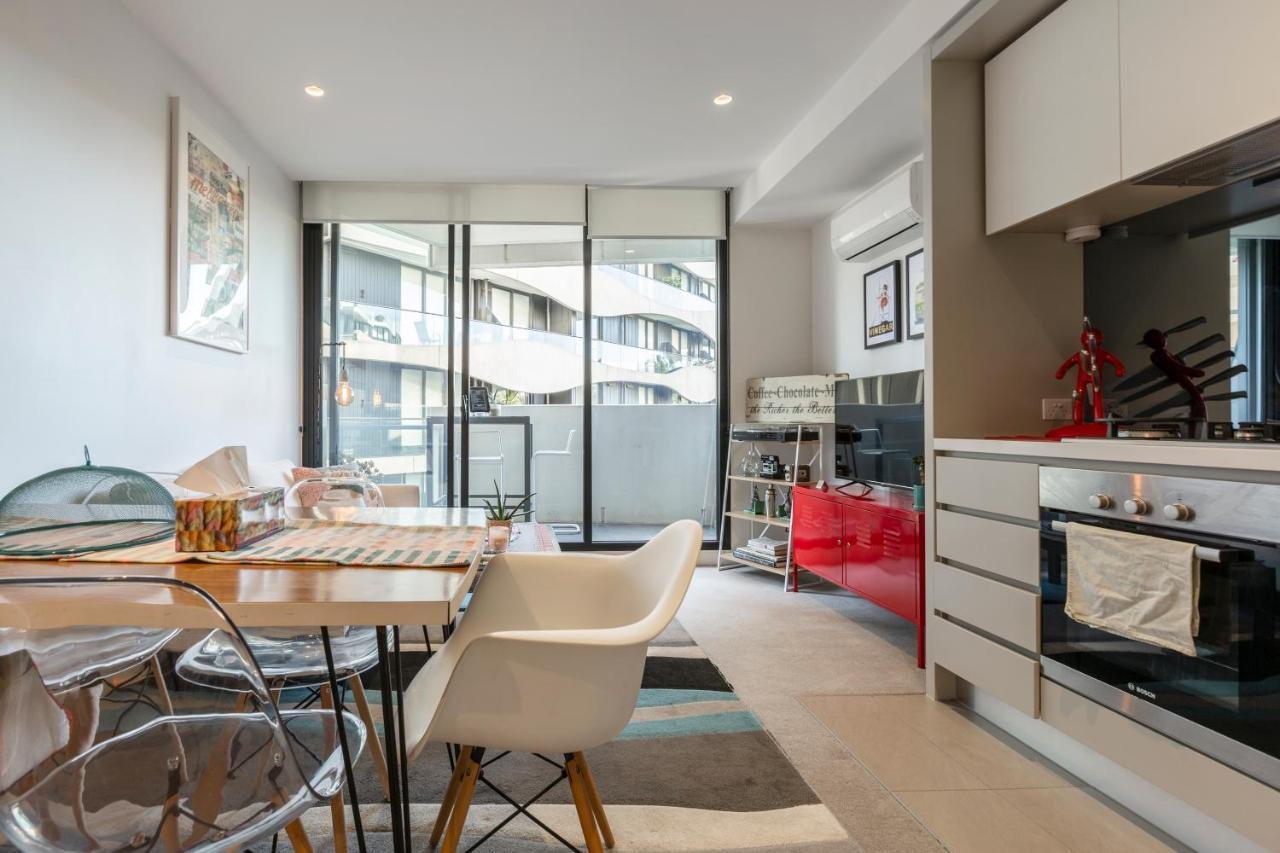Apartment Luxurious Riverside Style Apartment☆pool☆spa☆gym☆rooftop With Views Melbourne