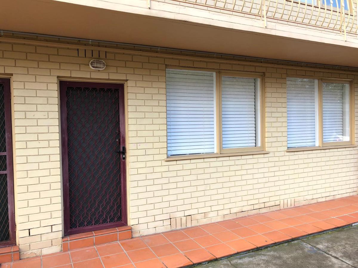 1 Bedroom Unit In Heart Of Elsternwick *