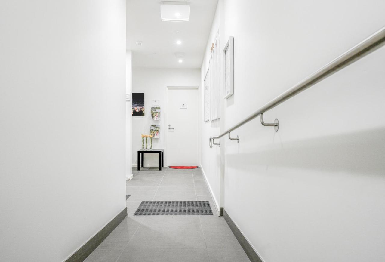 U1 Brunswick Living Ground Floor Patio Close To And Cbd Free Wifi Tram At Doorstep Apartment Melbourne