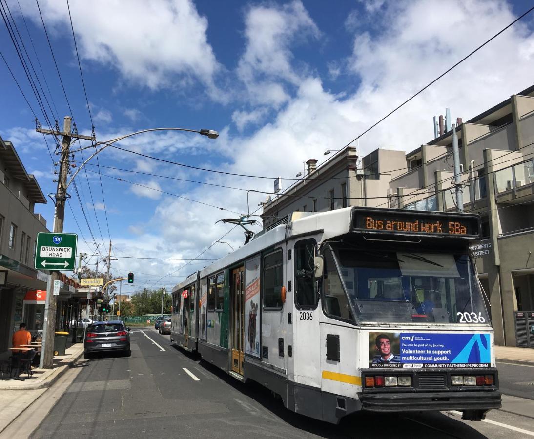 U1 Brunswick Living Ground Floor Patio Close To And Cbd Free Wifi Tram At Doorstep Apartment