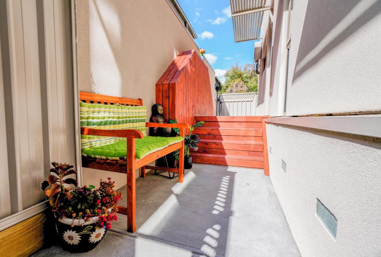 U1 Brunswick Living Ground Floor Patio Close To And Cbd Free Wifi Tram At Doorstep Apartment