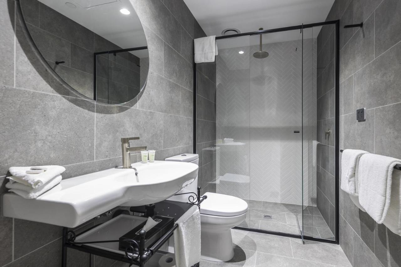 Q Squared Serviced 3* Melbourne