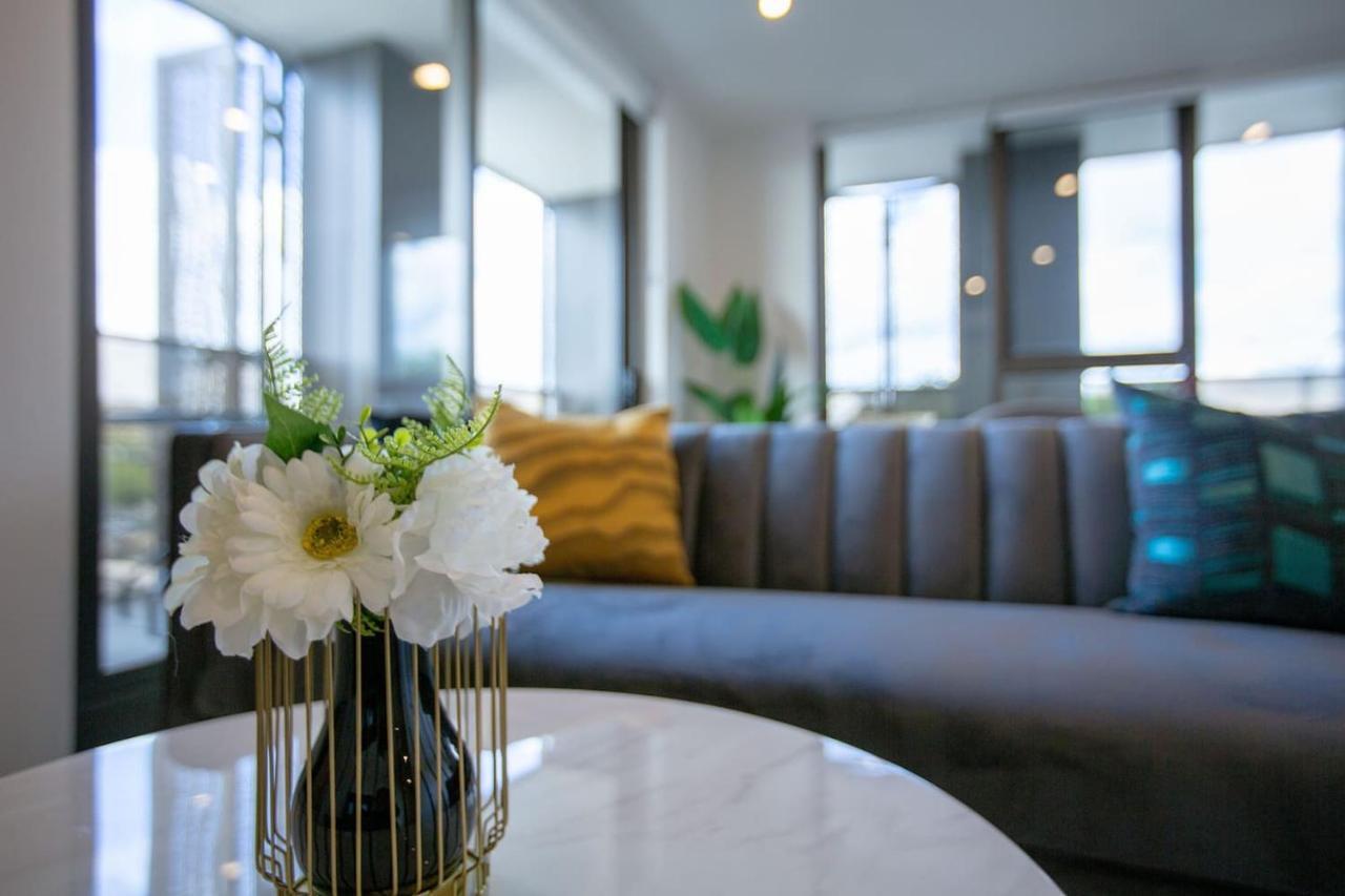 Apartment Designer 2br With Carpark Monash Uni@caulfield *