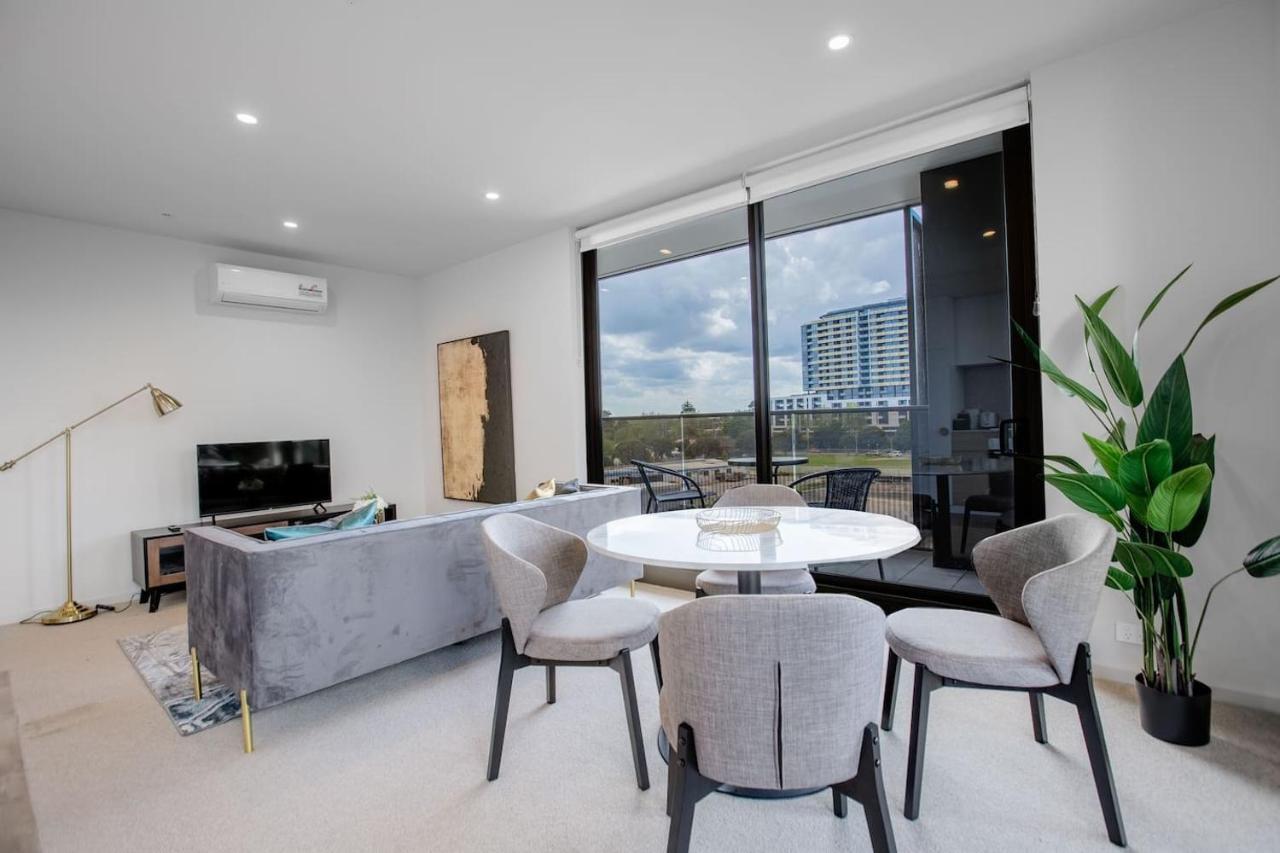 Apartment Designer 2br With Carpark Monash Uni@caulfield Melbourne