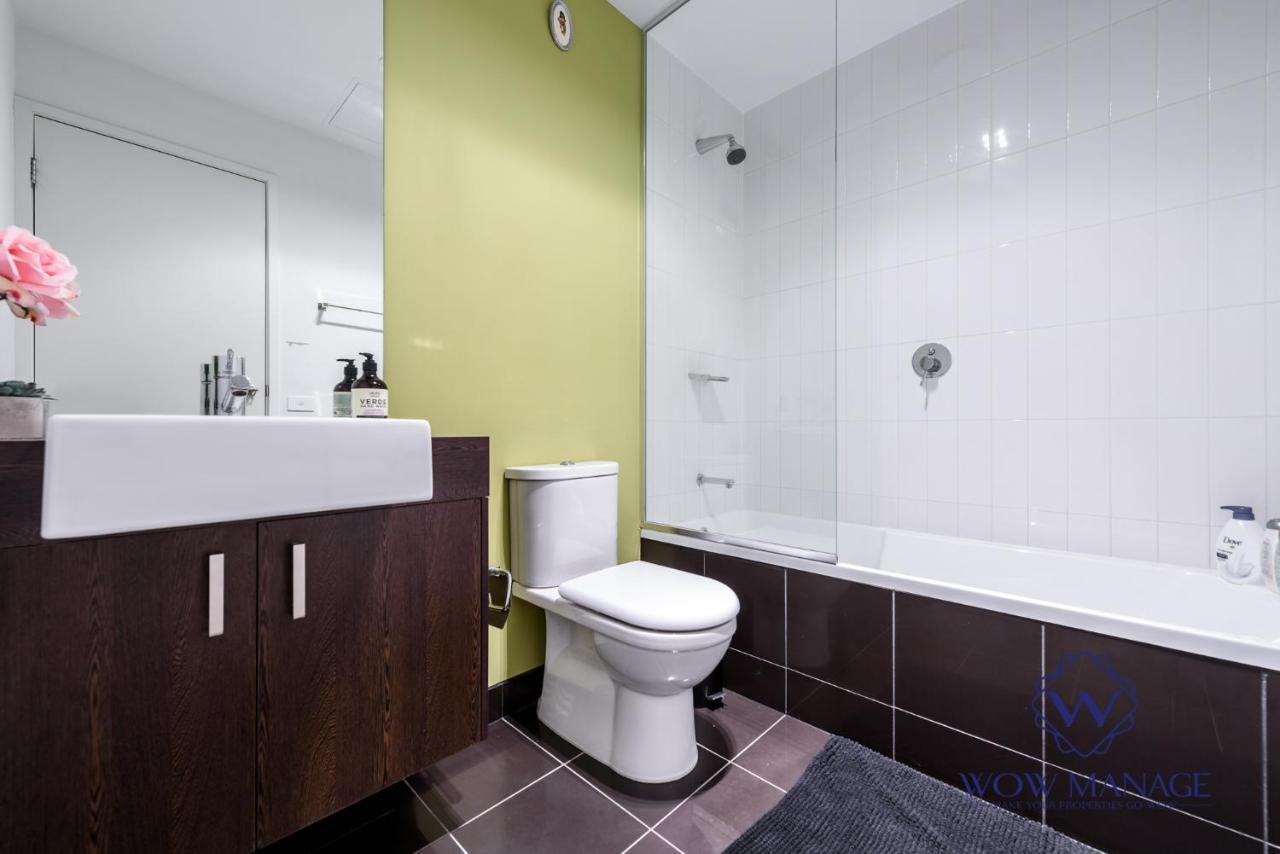Wow On Swanston Apartment *