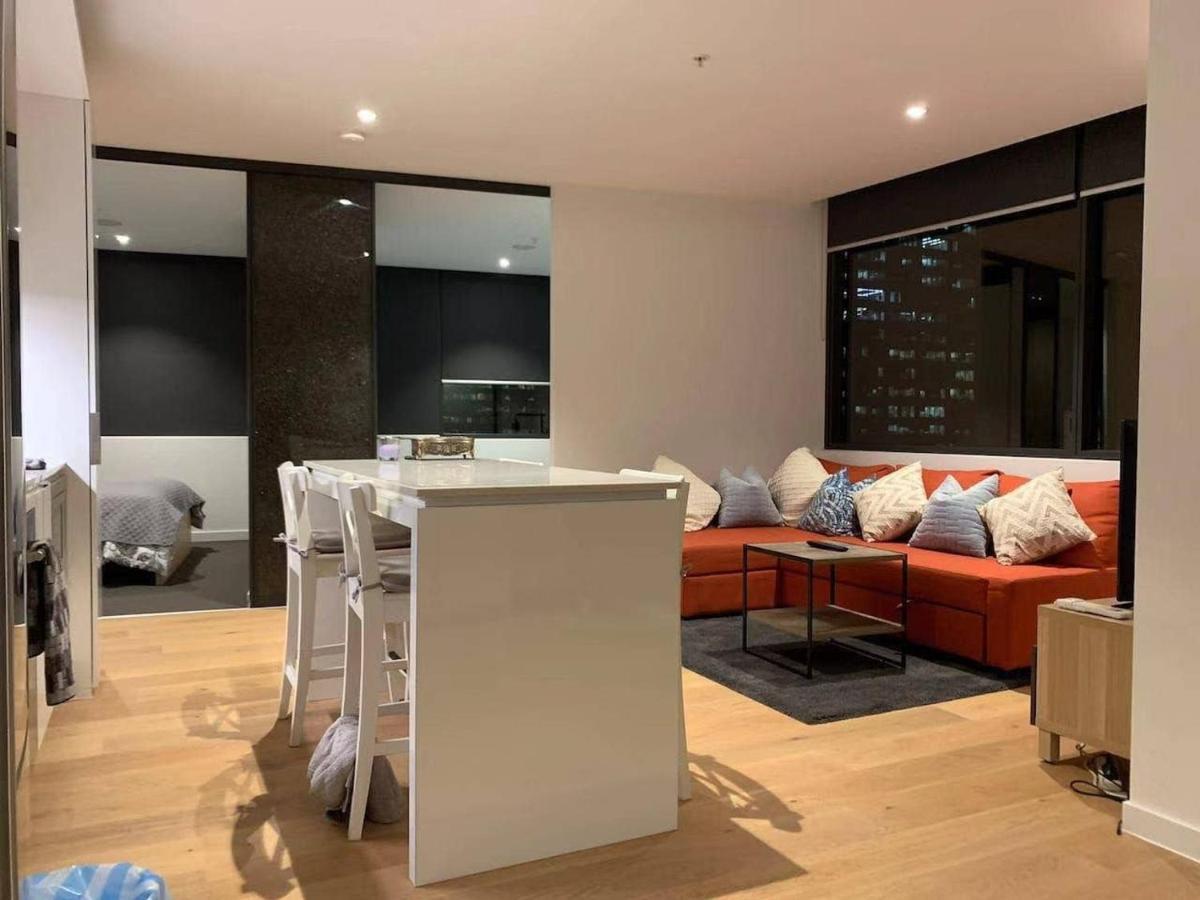 Apartment Cozy Gem With Poolgym In Mel Cbd@southerncross *