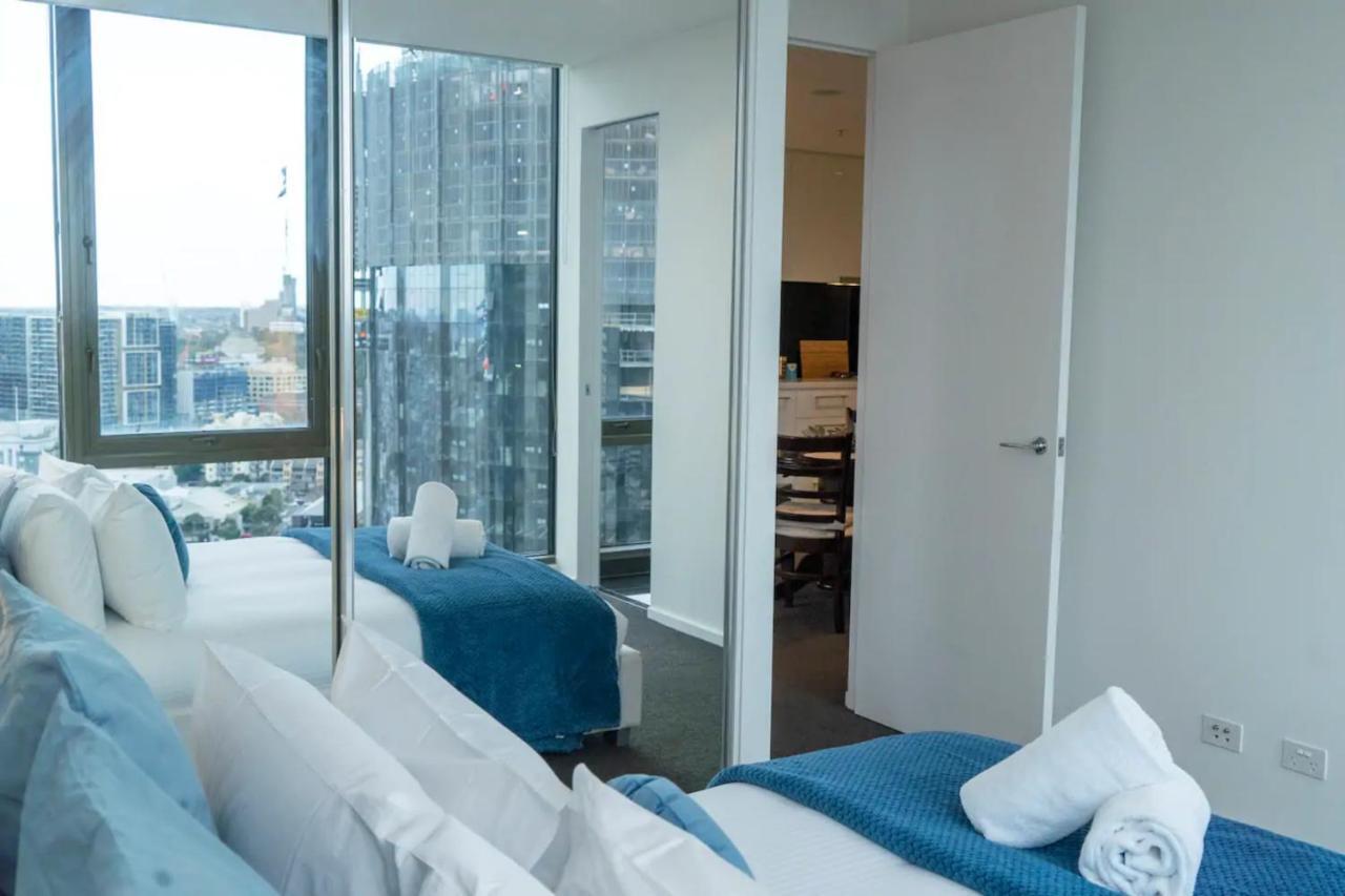2 Bedroom With Views Melbourne