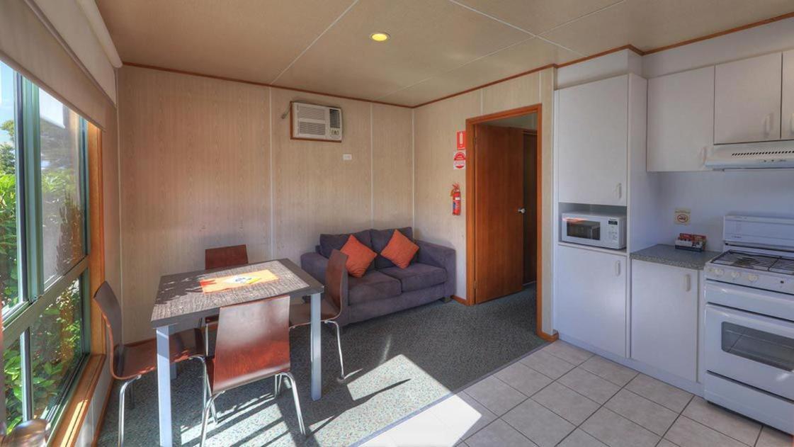 Airport Tourist Village Holiday park Melbourne